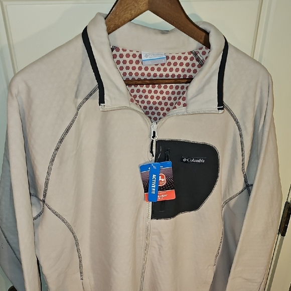 Columbia Beige Full-Zip Jacket - Picture 3 of 11